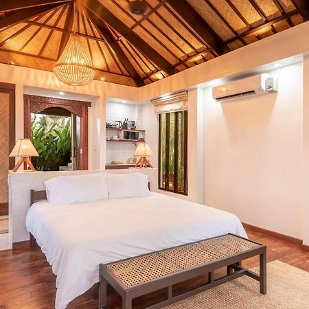 Villa Juan - A Beach Front Villa In General Luna Siargao Exterior photo