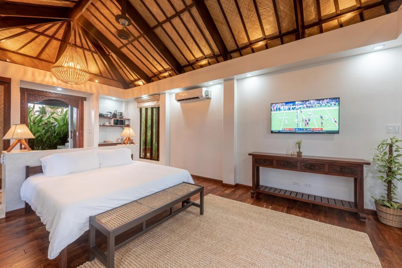 Villa Juan - A Beach Front Villa In General Luna Siargao Exterior photo
